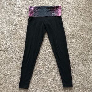 VS Pink yoga leggings